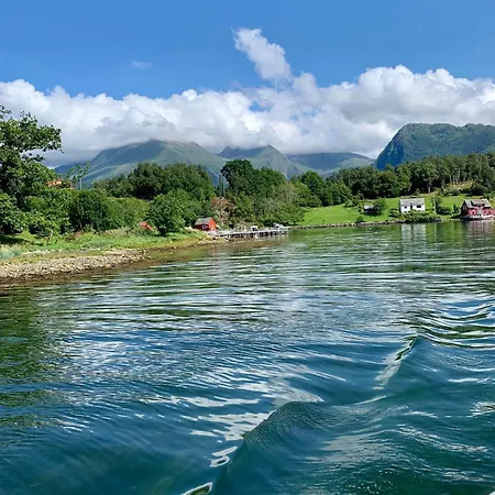 Guddals Tunet * Rosendal